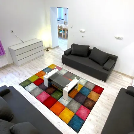 Zabrze, W Centrum Z Prywatnym Parkingiem