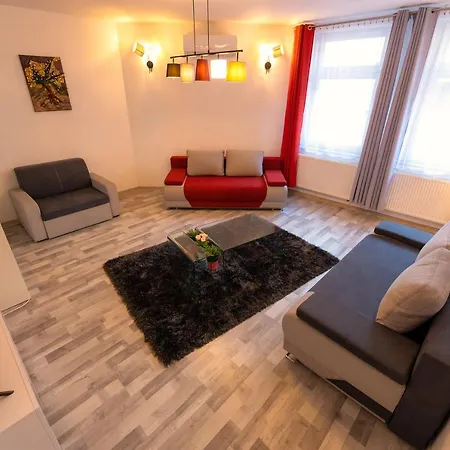 Zabrze, W Centrum Z Prywatnym Parkingiem Apartman 4*