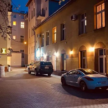 Zabrze, W Centrum Z Prywatnym Parkingiem * Zabrze