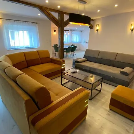 Appartement Zabrze, W Centrum Z Prywatnym Parkingiem