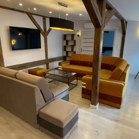 Zabrze, W Centrum Z Prywatnym Parkingiem Zabrze