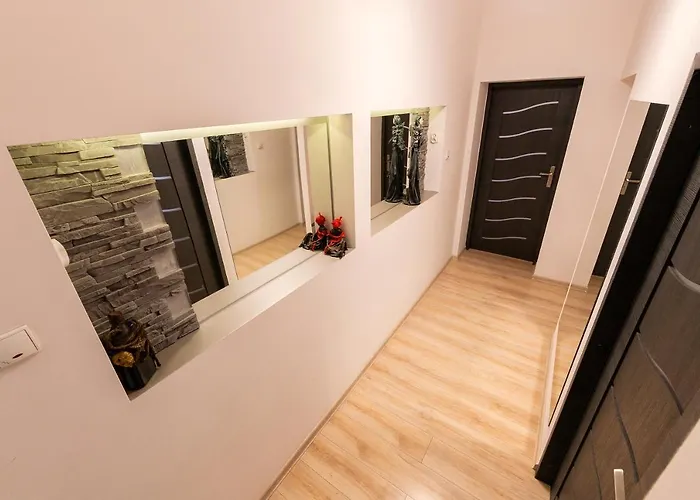 Zabrze, W Centrum Z Prywatnym Parkingiem דירה 4*