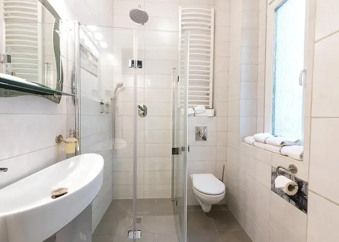 Zabrze, W Centrum Z Prywatnym Parkingiem 4*