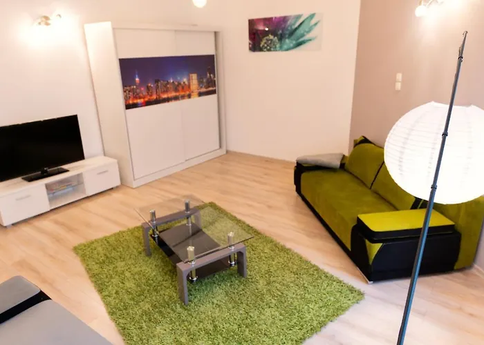 Apartmán Zabrze, W Centrum Z Prywatnym Parkingiem 4*