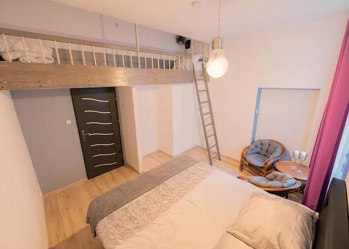 Zabrze, W Centrum Z Prywatnym Parkingiem Apartmán Zabrze