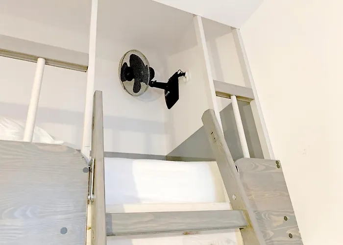 Zabrze, W Centrum Z Prywatnym Parkingiem 4*