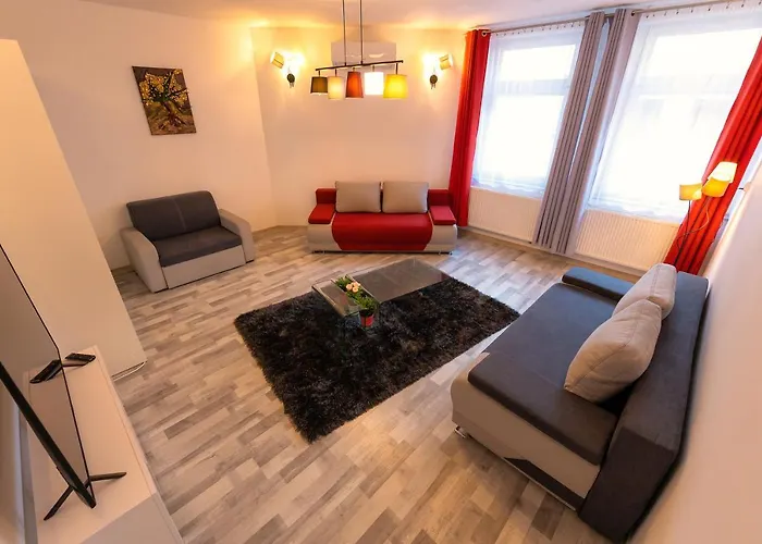 Zabrze, W Centrum Z Prywatnym Parkingiem Apartmán 4*
