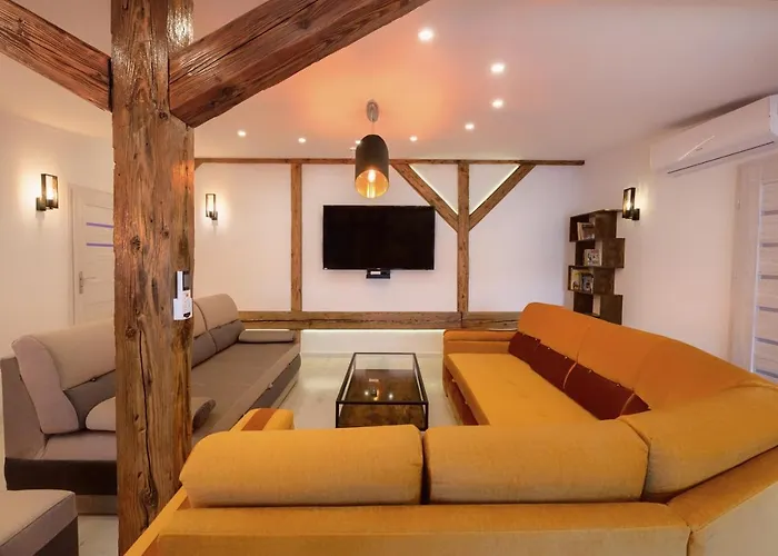 Zabrze, W Centrum Z Prywatnym Parkingiem